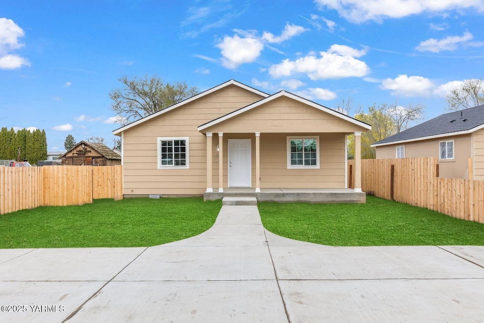 For Sale $325,000 • Co-Listing Agent