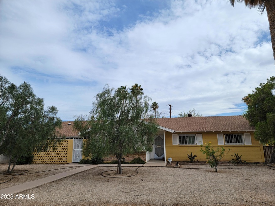 front of house curb view