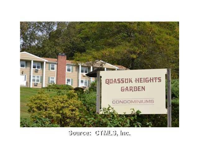 15 Pilgrim Trail unit 4, Woodbury, CT 06798 - photo 1