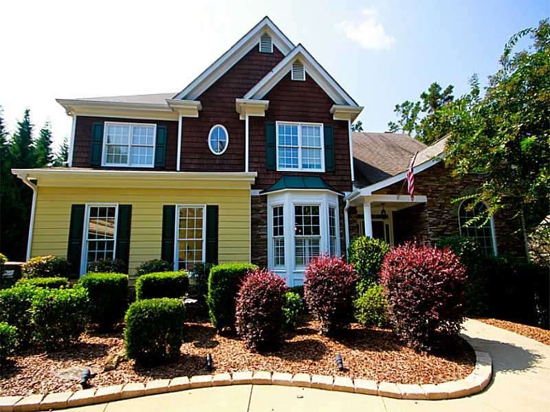 Exterior Front. Lovely home on flat cul-de-sac- lo