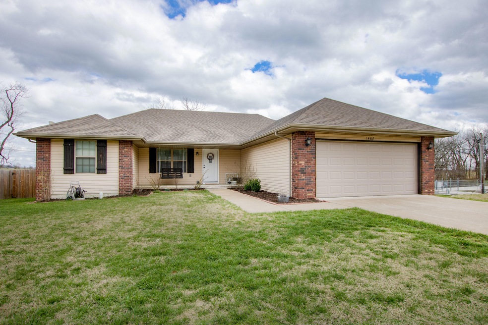 1462 Tomahawk Ave-22