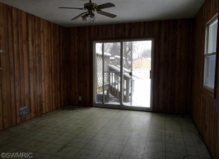 2007 Baldwin Dr, Niles, MI 49120 - photo 1