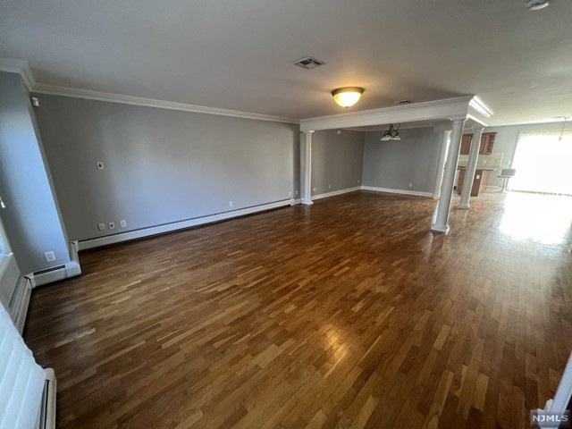 22 Skymark Ct, Upper Saddle River, NJ 07458 - photo 1