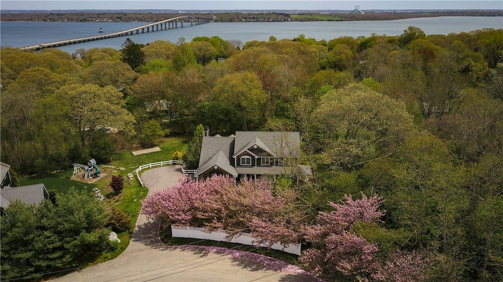 21 Fleetwood Dr, Saunderstown, RI 02874 - photo 1