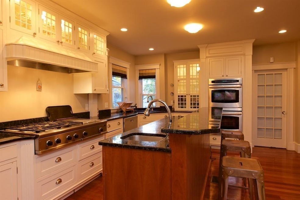 91 Highland Rd unit 1, Somerville, MA 02144 - photo 1