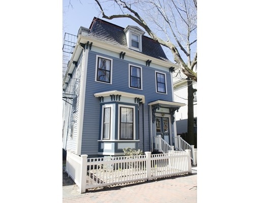 218 Harvard St unit 1, Cambridge, MA 02139 - photo 1