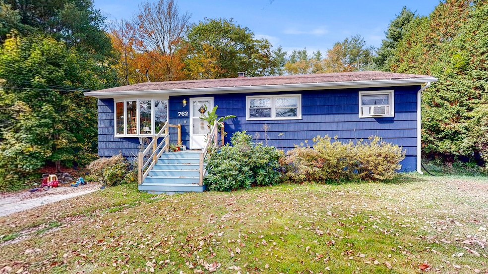 762 College St, Lewiston, ME 04240 - photo 1