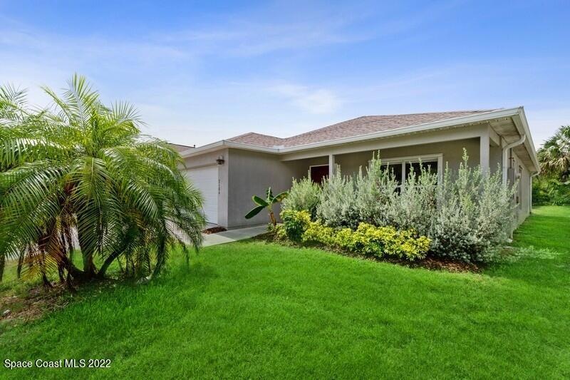 2184 Spring Creek Cir NE, Palm Bay, FL 32905 - photo 1