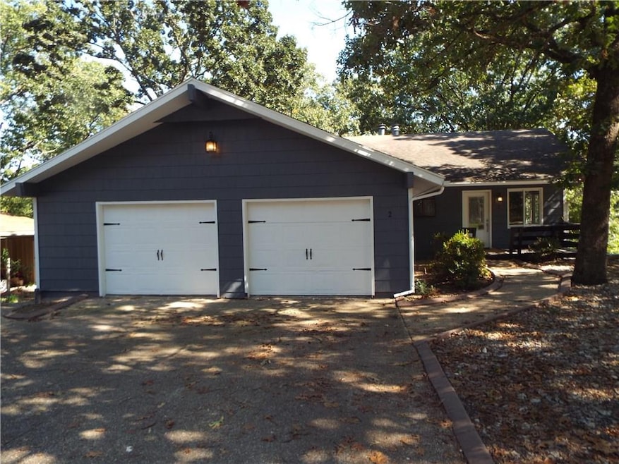 2 Hatcher Dr, Bella Vista, AR 72715 - photo 1