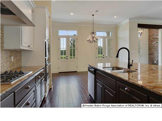 4364 CHAPEL HILL ROW, ZACHARY, LA 70791