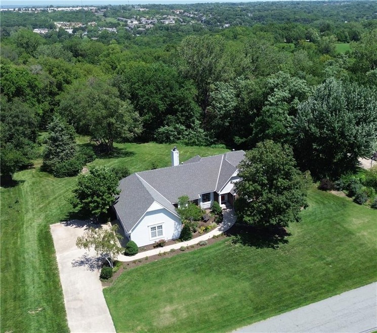 15570 W 77th St, Shawnee, KS 66217 - photo 1