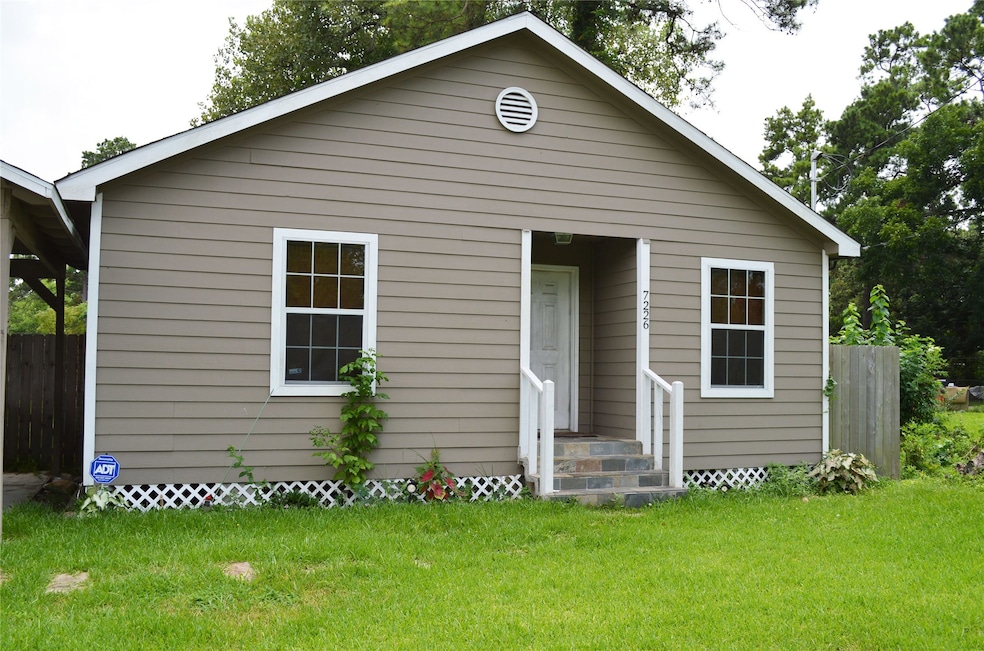 7226 W Knoll St, Houston, TX 77028 - photo 1