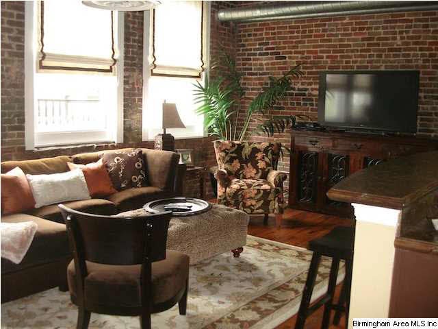 STUNNING RHODES CARROLL LOFT