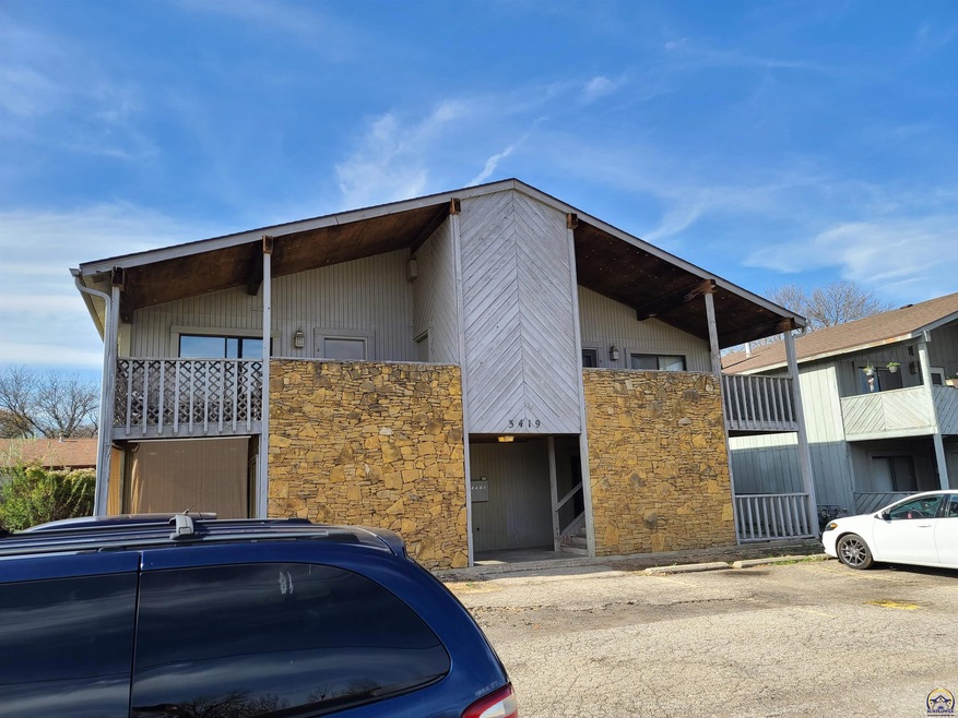 3419 SW Gage Blvd, Topeka, KS 66614 - photo 1