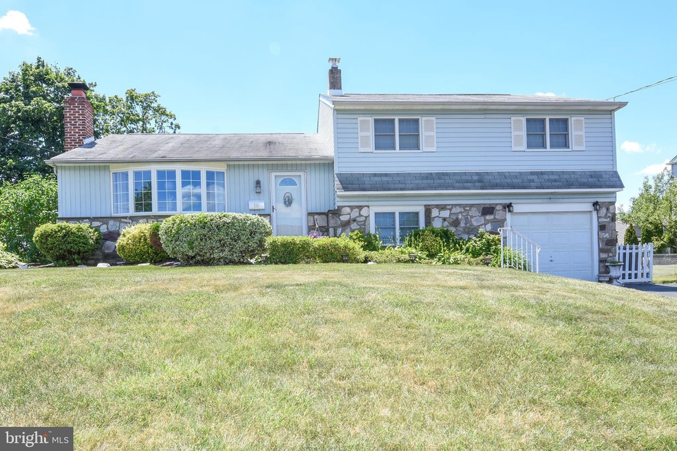 510 Penrose Ln, Warminster, PA 18974 - photo 1