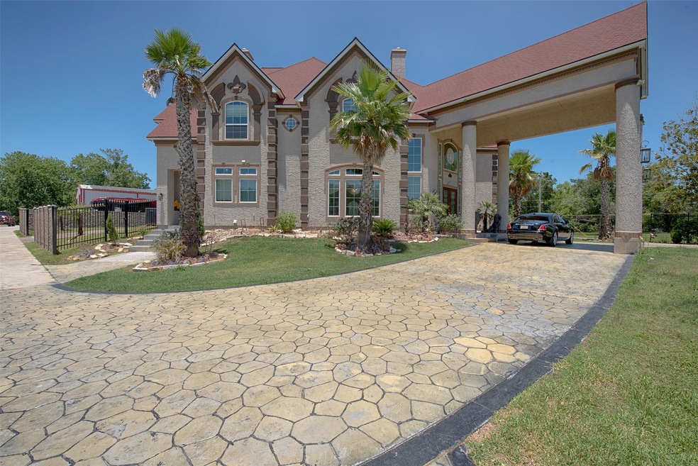 1299 County Road 147, Alvin, TX 77511 - photo 1