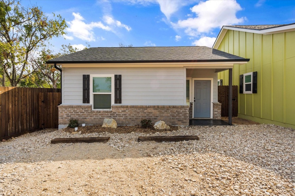 1945 Johnson Bend Rd, Weatherford, TX 76088 - photo 1