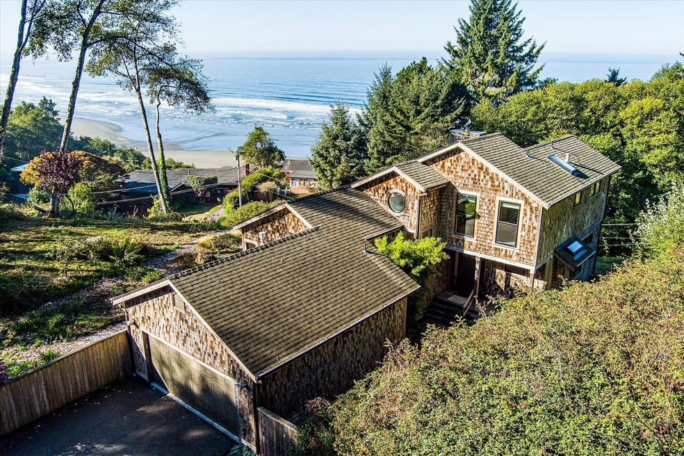 01-2206 Scenic Drive-101