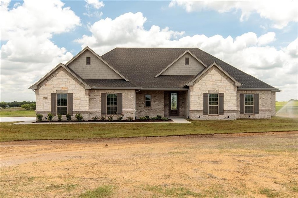 294 County Road 4598, Boyd, TX 76023 - photo 1