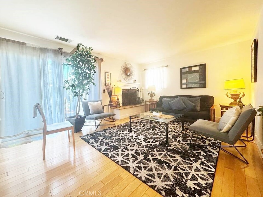 16816 Halper St, Encino, CA 91436 - photo 1