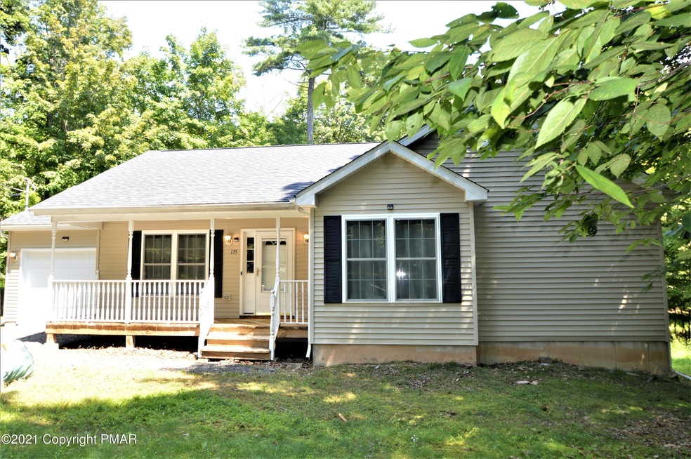 135 Rabbit Ct, Bushkill, PA 18324 - photo 1