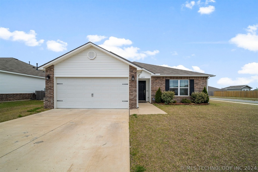 1917 S 12th St, Broken Arrow, OK 74012 - photo 1