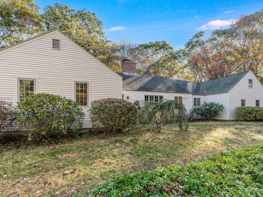 4 Jean Dr, Old Lyme, CT 06371 - photo 1