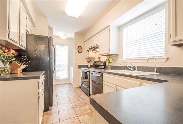 Beautifully updated kitchen