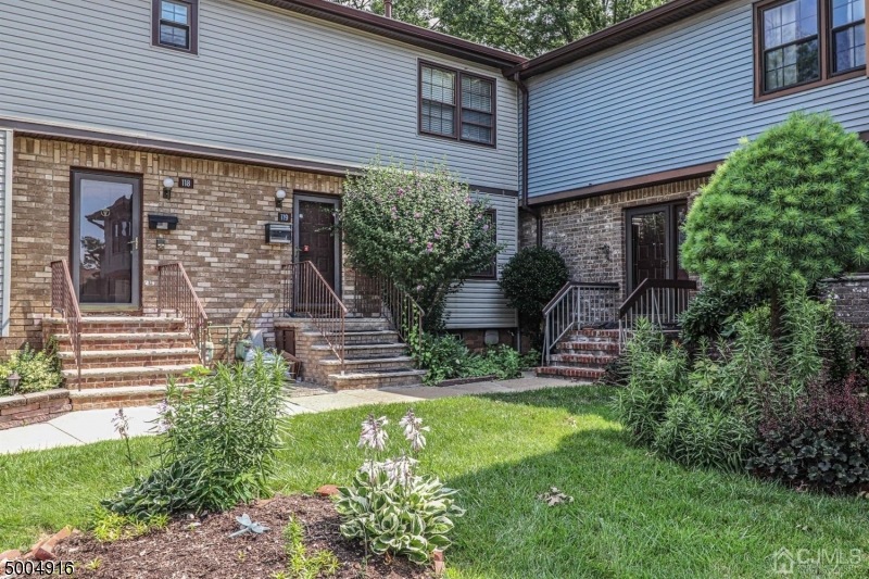 119 Highview Dr, Woodbridge, NJ 07095 - photo 1