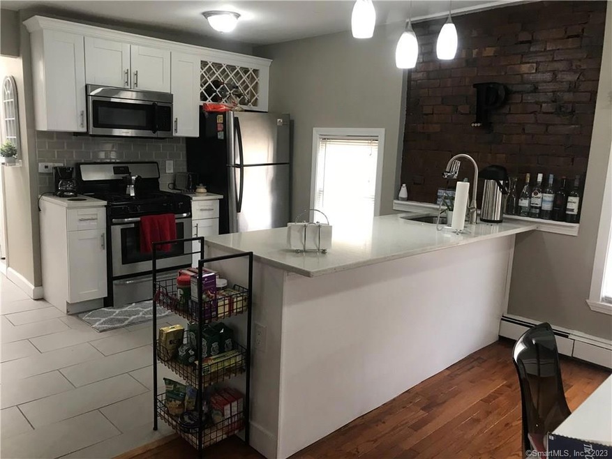 6 Lyon St unit 4, New Haven, CT 06511 - photo 1