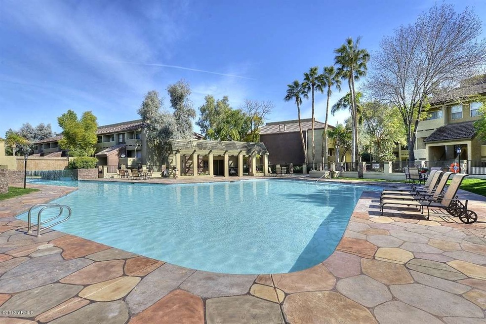 015_Sparkling Pool View