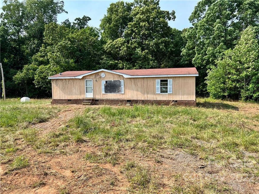 570 Damascus Church Rd, Statesville, NC 28625 - photo 1