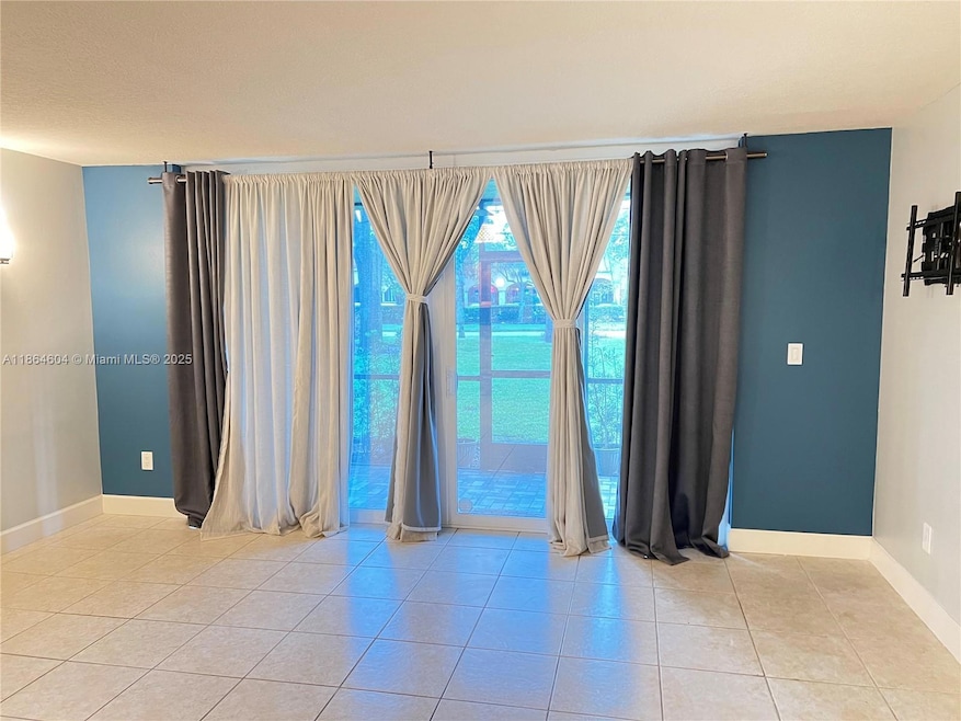 The Royal Palm at Plantation unit 101, Plantation, FL 33317 - photo 1