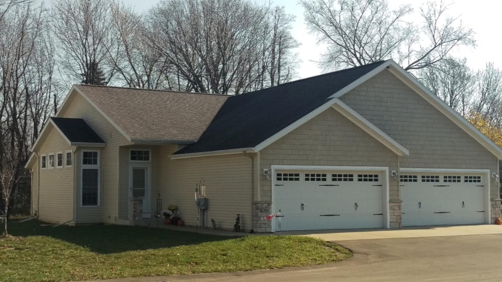 10455 Hammock Cir, Portage, MI 49024 - photo 1