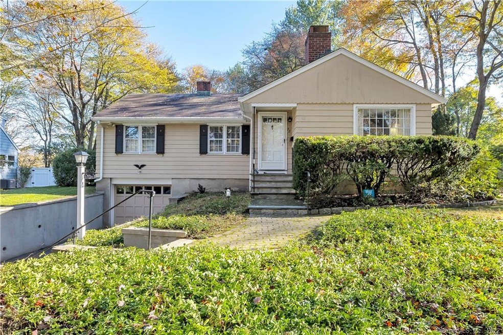 72 Ferncliff Rd, Fairfield, CT 06825 - photo 1