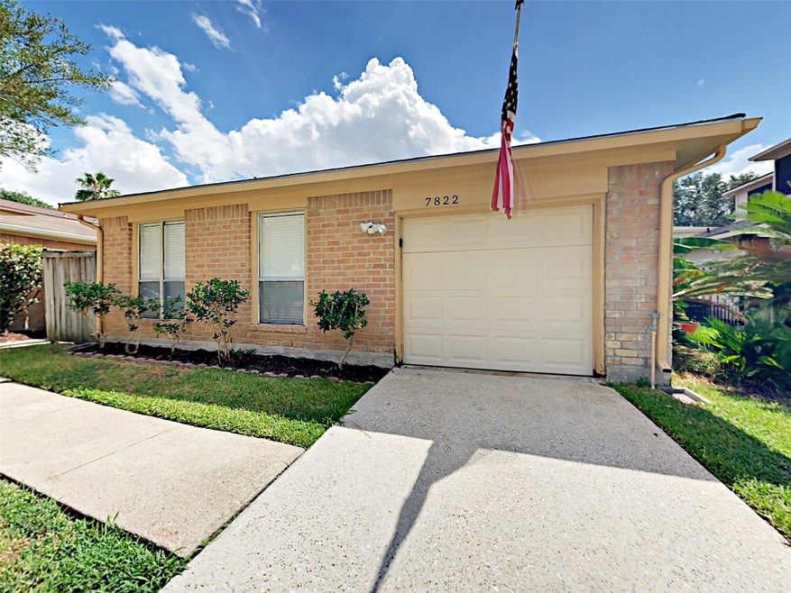 7822 Gatehouse Dr, Houston, TX 77040 - photo 1