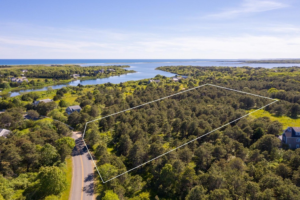 12 Loon Cove Way shoot2-web-1 - with lot