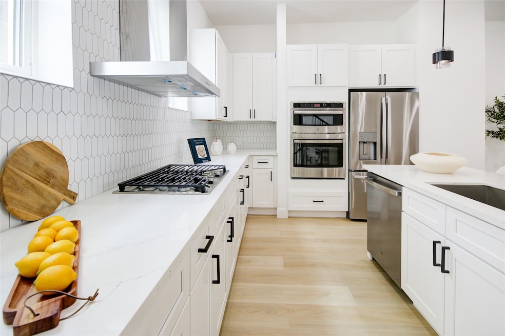 1214 W 24th St unit A, Houston, TX 77008 - photo 1