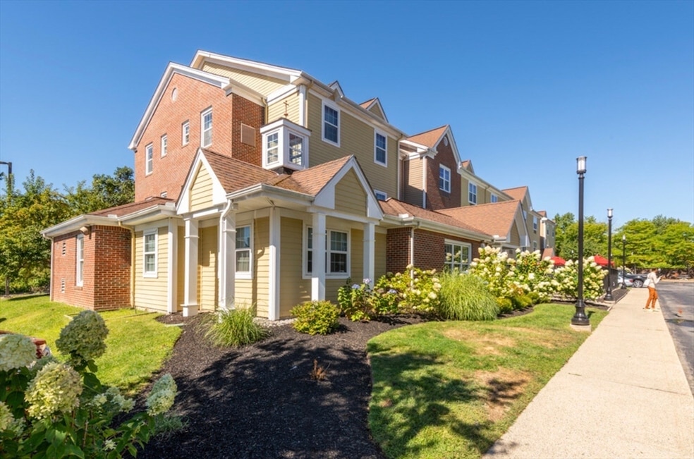 20 International Place unit 310, Tewksbury, MA 01876 - photo 1