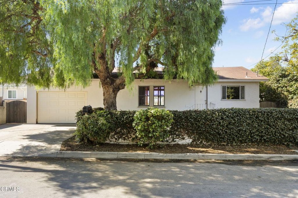 1-web-or-mls-UpmarketMedia_2136Vis-129