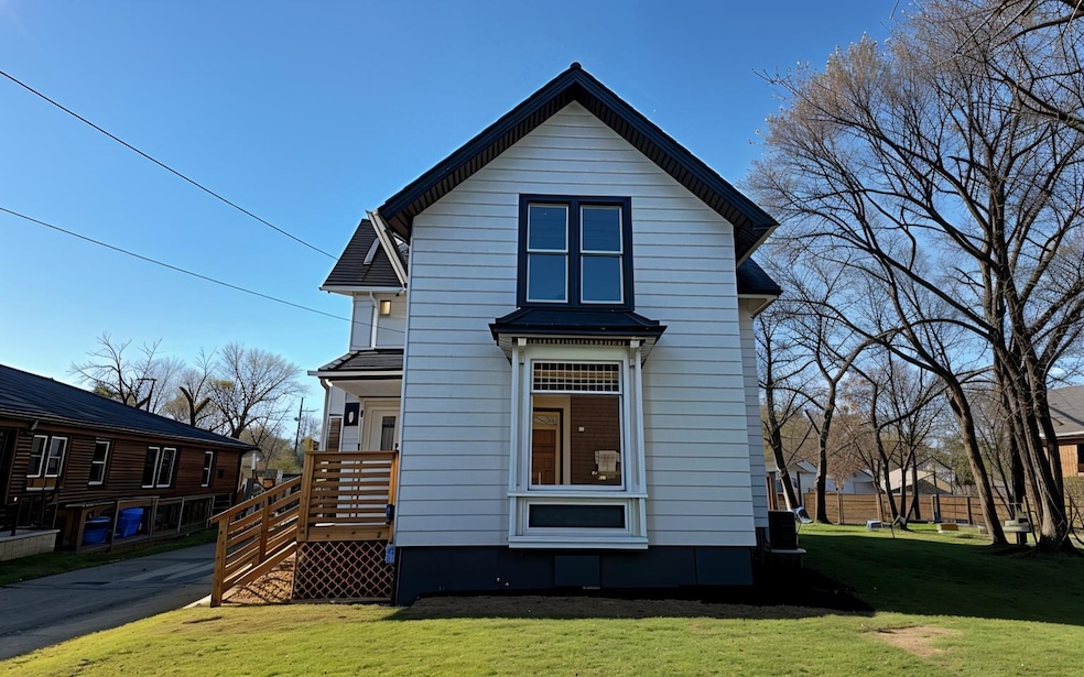 1520 N Rockton Ave, Rockford, IL 61103 - photo 1