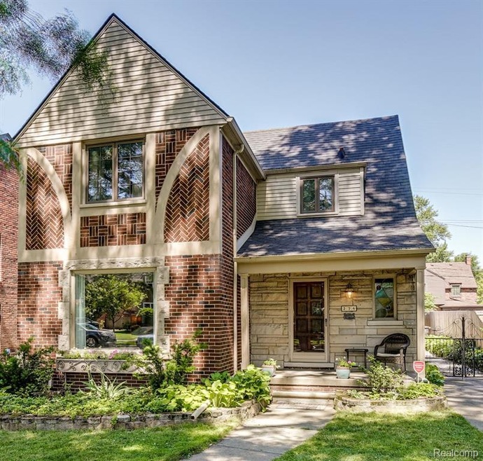274 Mckinley Ave, Grosse Pointe Farms, MI 48236 - photo 1