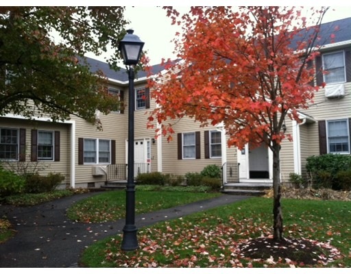 425 Woburn St unit 8, Lexington, MA 02420 - photo 1