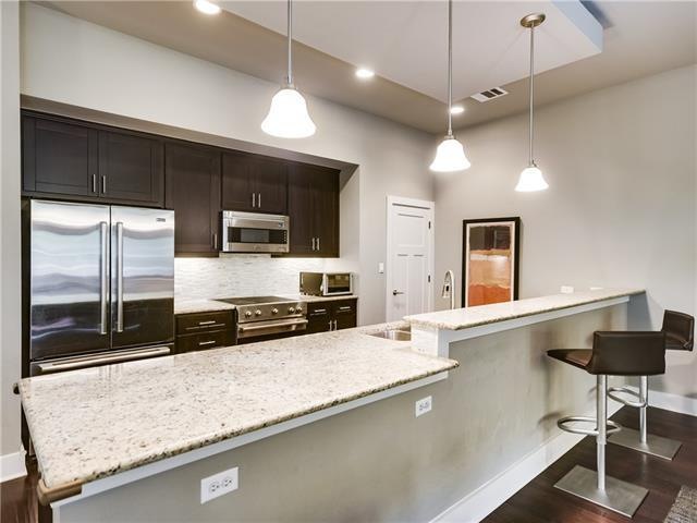Viking appliances, gourmet gas range & granite cou