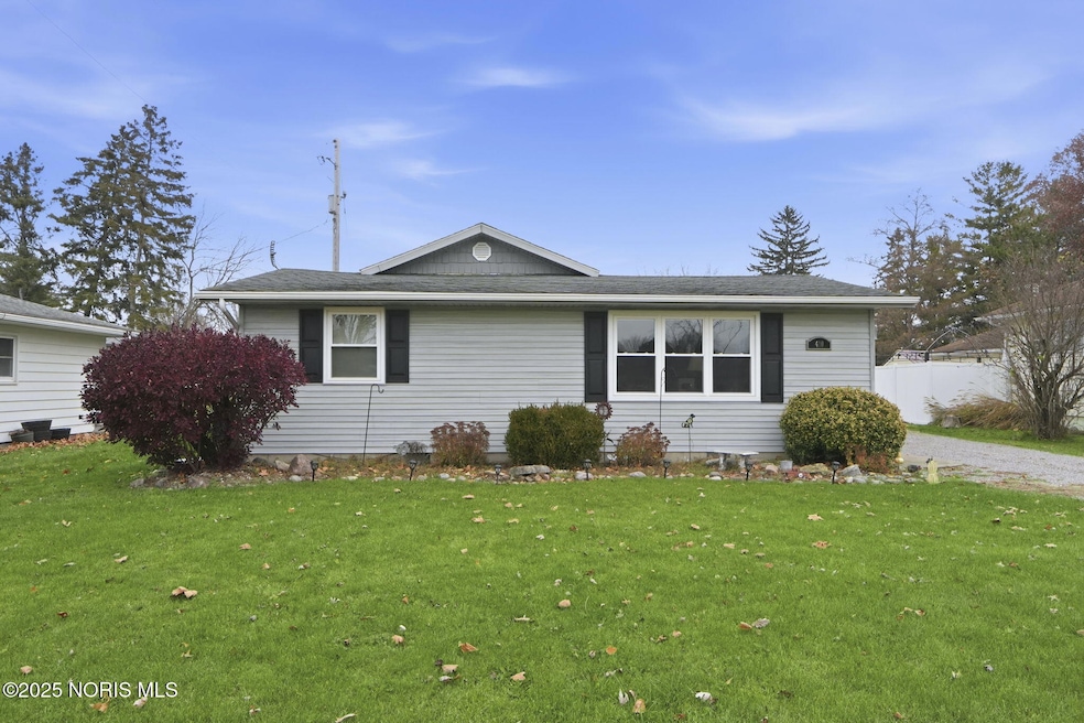 410 N Bryan St, Hicksville, OH 43526 - photo 1