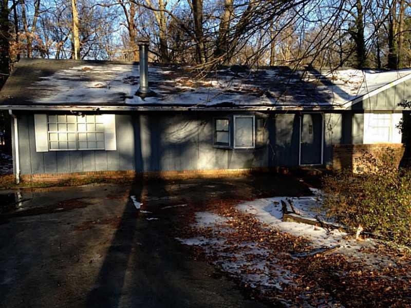 Exterior Front. 3 Bedroom Ranch Home