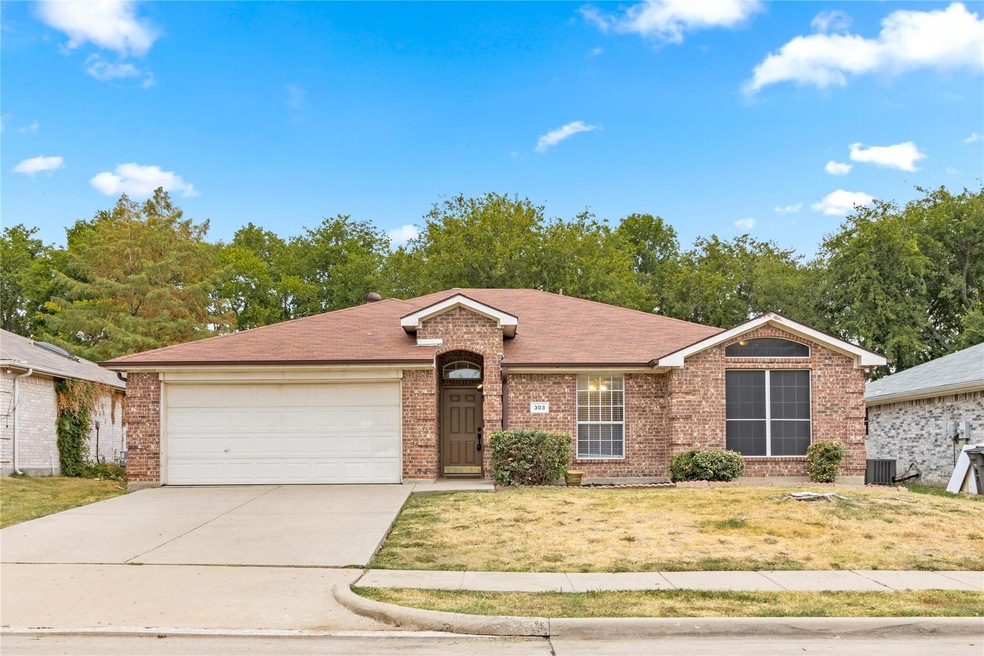 303 Lake Travis Dr, Wylie, TX 75098 - photo 1