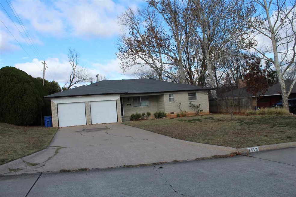 1413 Aspen Ave, Duncan, OK 73533 - photo 1