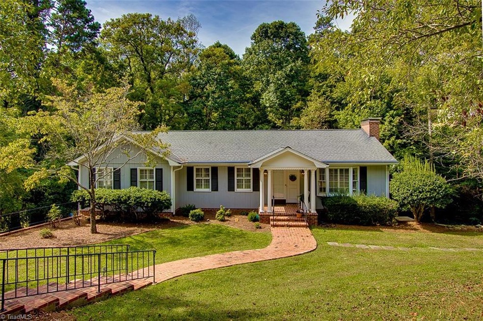 555 Edgewood Rd, Asheboro, NC 27205 - photo 1