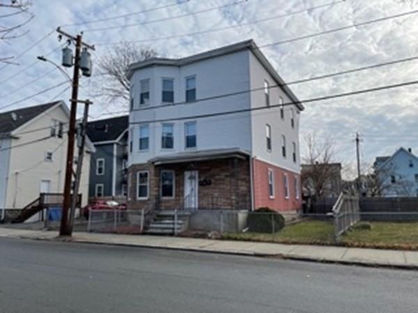 8 Woodman St, Lynn, MA 01905 - photo 1